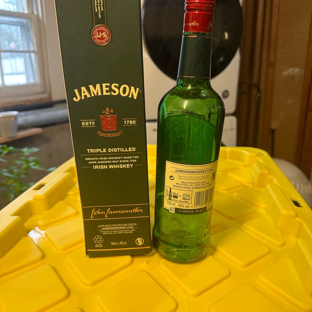 Empty bottle - Picture 2 of 2